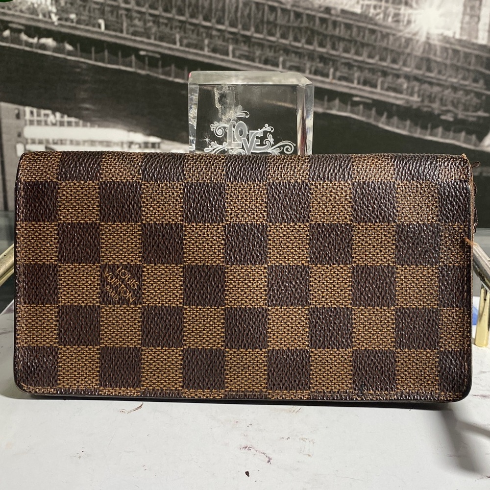 Authentic Louis Vuitton Damier Checkbook/Phone Long Wallet - Picture 6 of 16